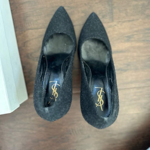 YSL Yves Saint Laurent Charlotte 105 Pump - Picture 9 of 9